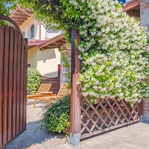  Apartment Endless Summer - Italian Homing