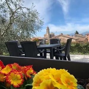 Casa Bruna, 3-room With Private Garden , Torri Del Benaco Italien