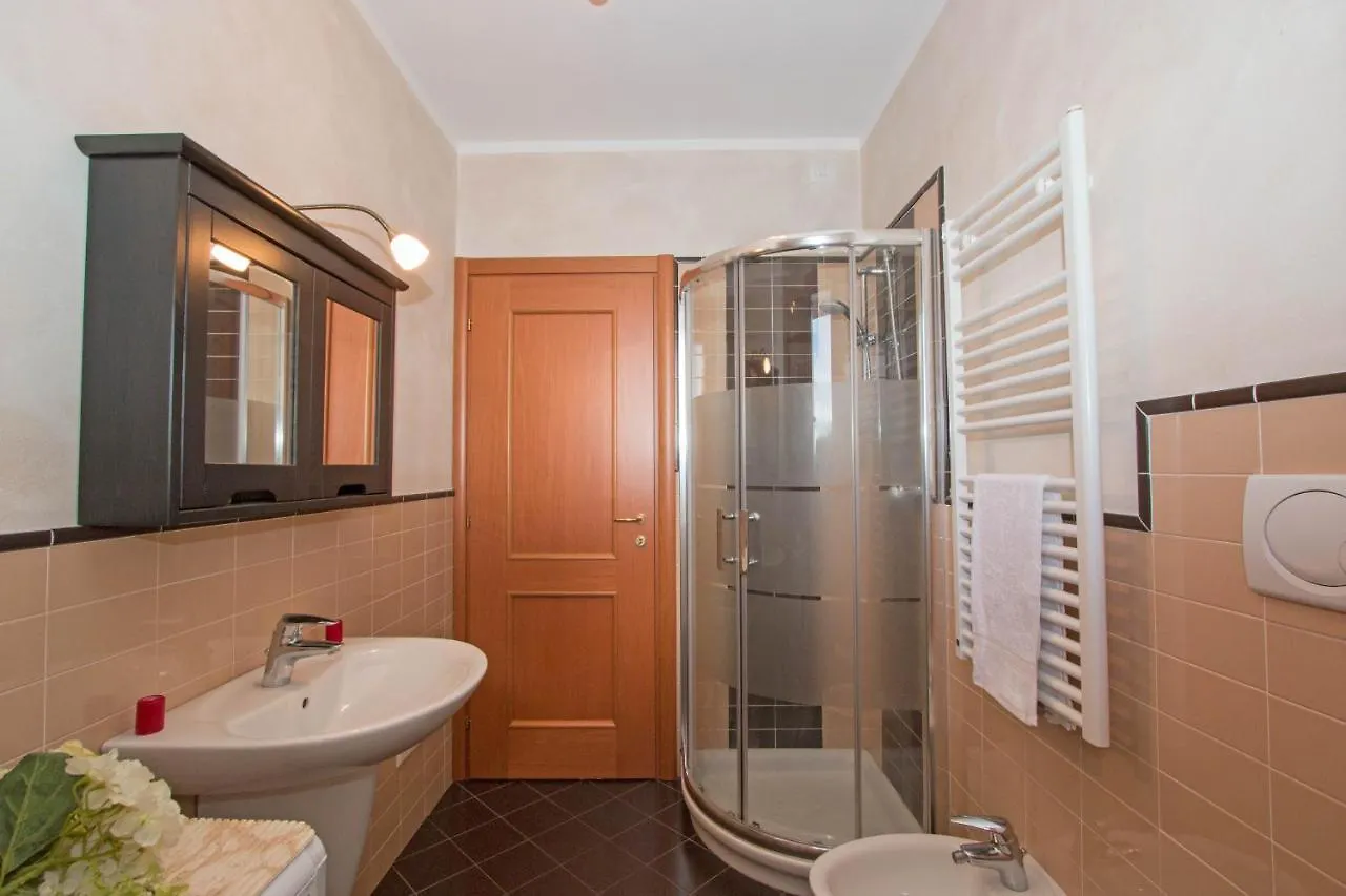 Baglio degli Ulivi 3 Apartment by Wonderful Italy Sirmione