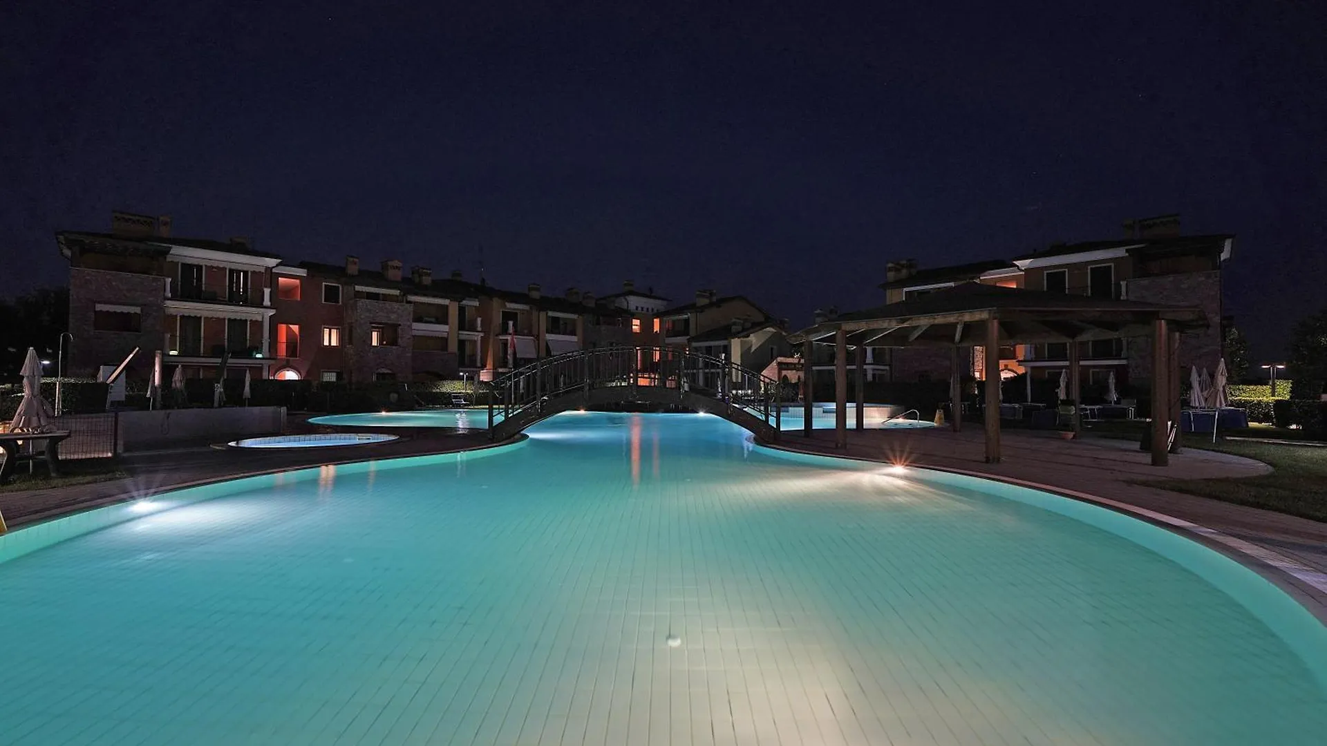 Baglio degli Ulivi 3 Apartment by Wonderful Italy Sirmione